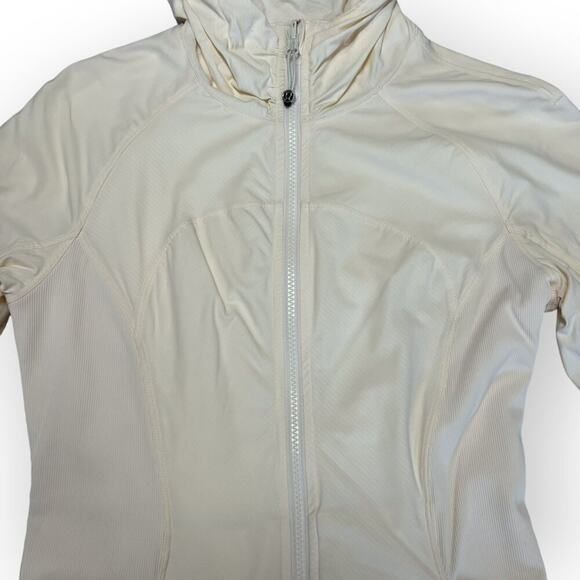 Lululemon In Flux Jacket SIZE 8 Cream Off White Luon Swift Lightweight Thumbhole - Picture 7 of 12